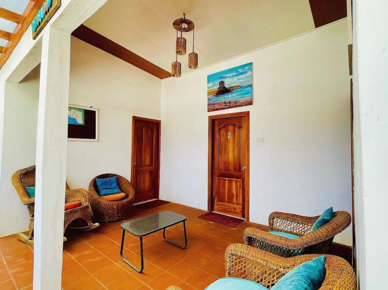 Hotel Coral Blanco With High Speed Internet Starlink And Galapagos Tour Operator Puerto Villamil Exterior foto
