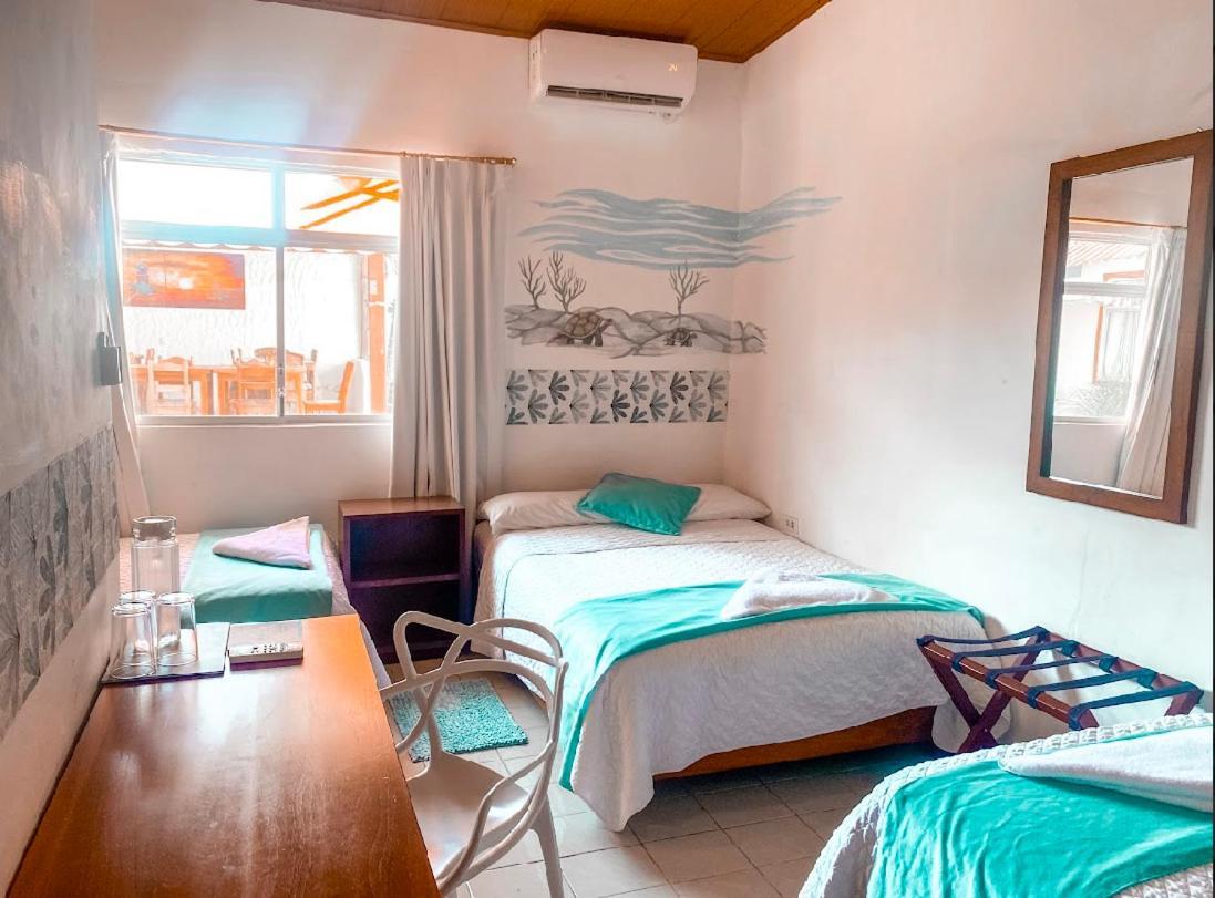 Hotel Coral Blanco With High Speed Internet Starlink And Galapagos Tour Operator Puerto Villamil Exterior foto